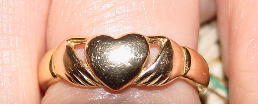 weddingring.jpg